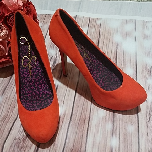 Jessica Simpson Shoes - 🔖2/$15 Jessica Simpson red heels